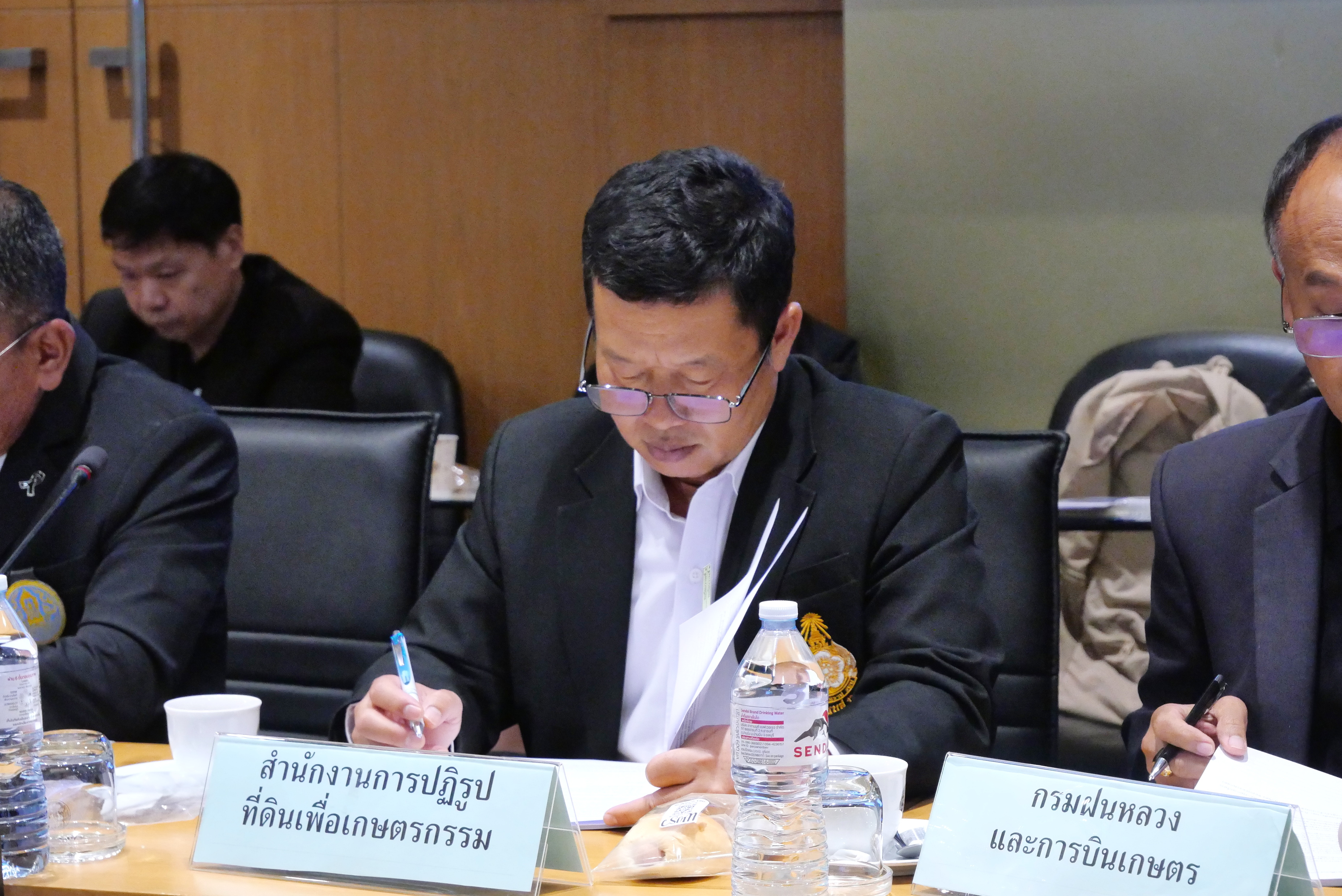 title - ส.ป.ก.ร่วมประชุมคณะกรรมการบริหารนโยบายสร้างวิธีทำงานสู่การปฏิบัติโครงการศูนย์บริการประชาชนภาคการเกษตร ของกระทรวงเกษตรและสหกรณ์ ครั้งที่ 1/2569